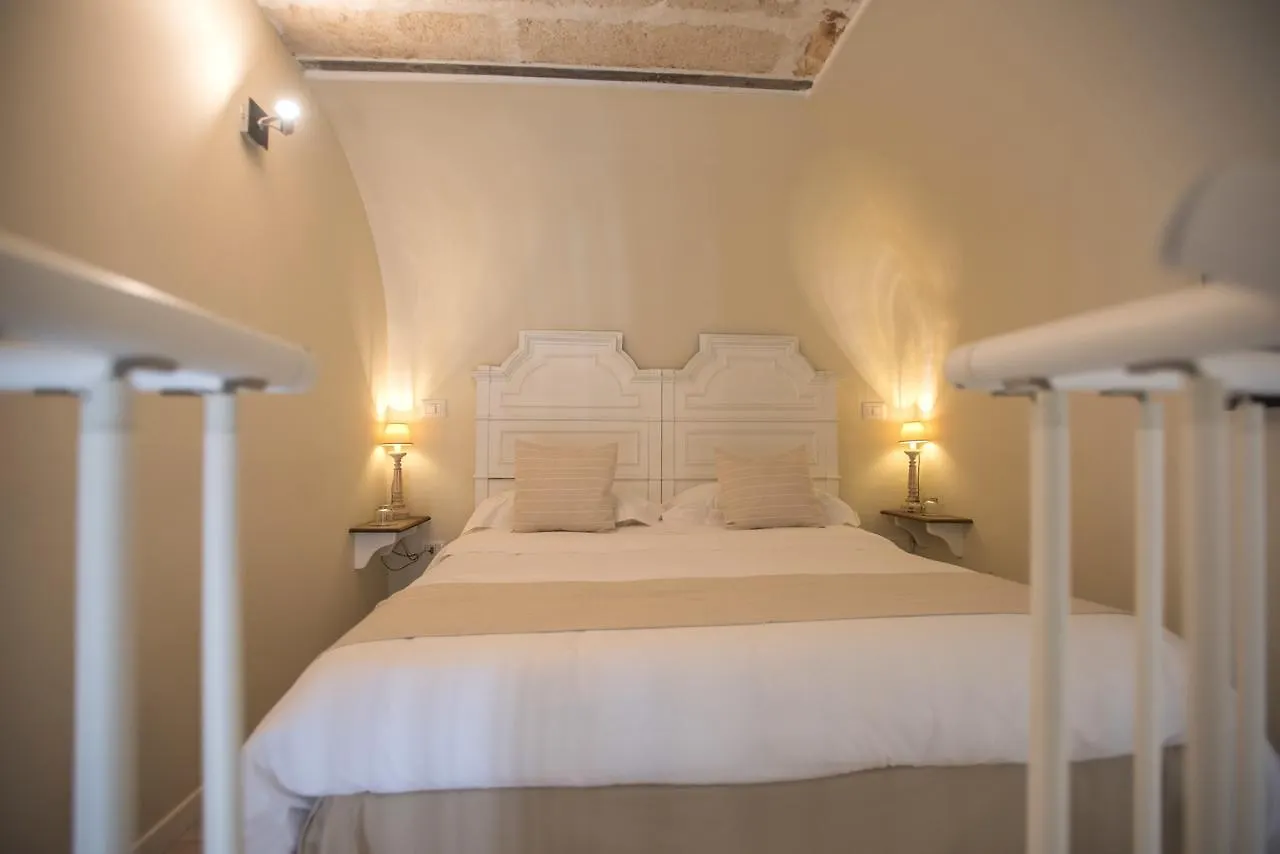 Bed and Breakfast Palazzo Belsanti Lecce 3*,  Italia